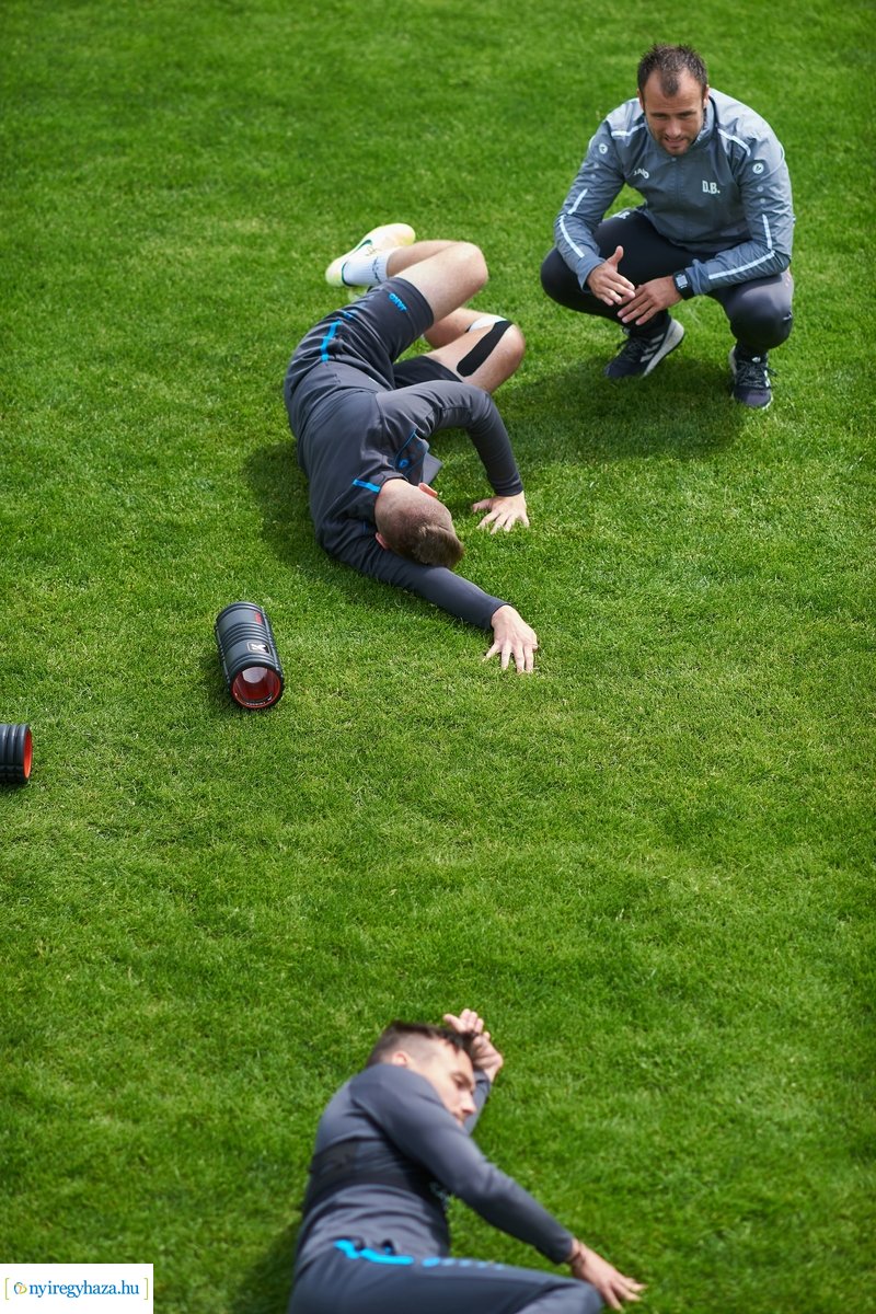 Edzőközpont - sajtótájékoztató