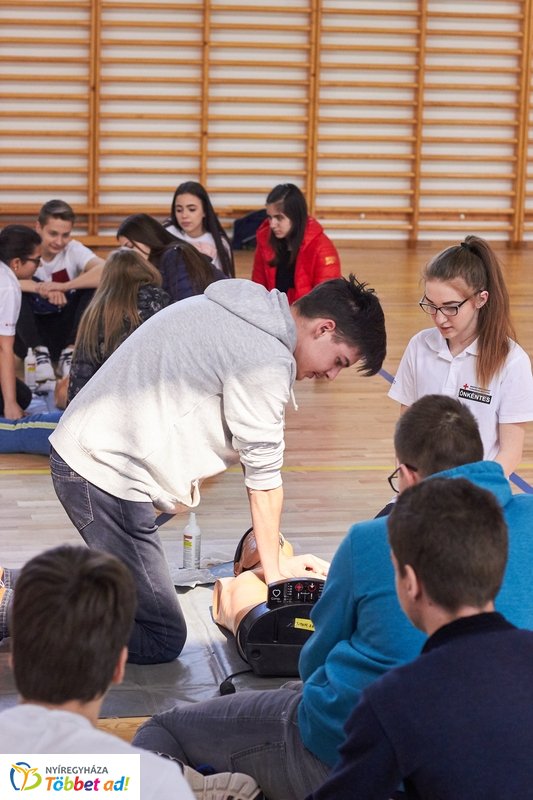 Egészségnap a Kölcsey Ferenc Gimnáziumban