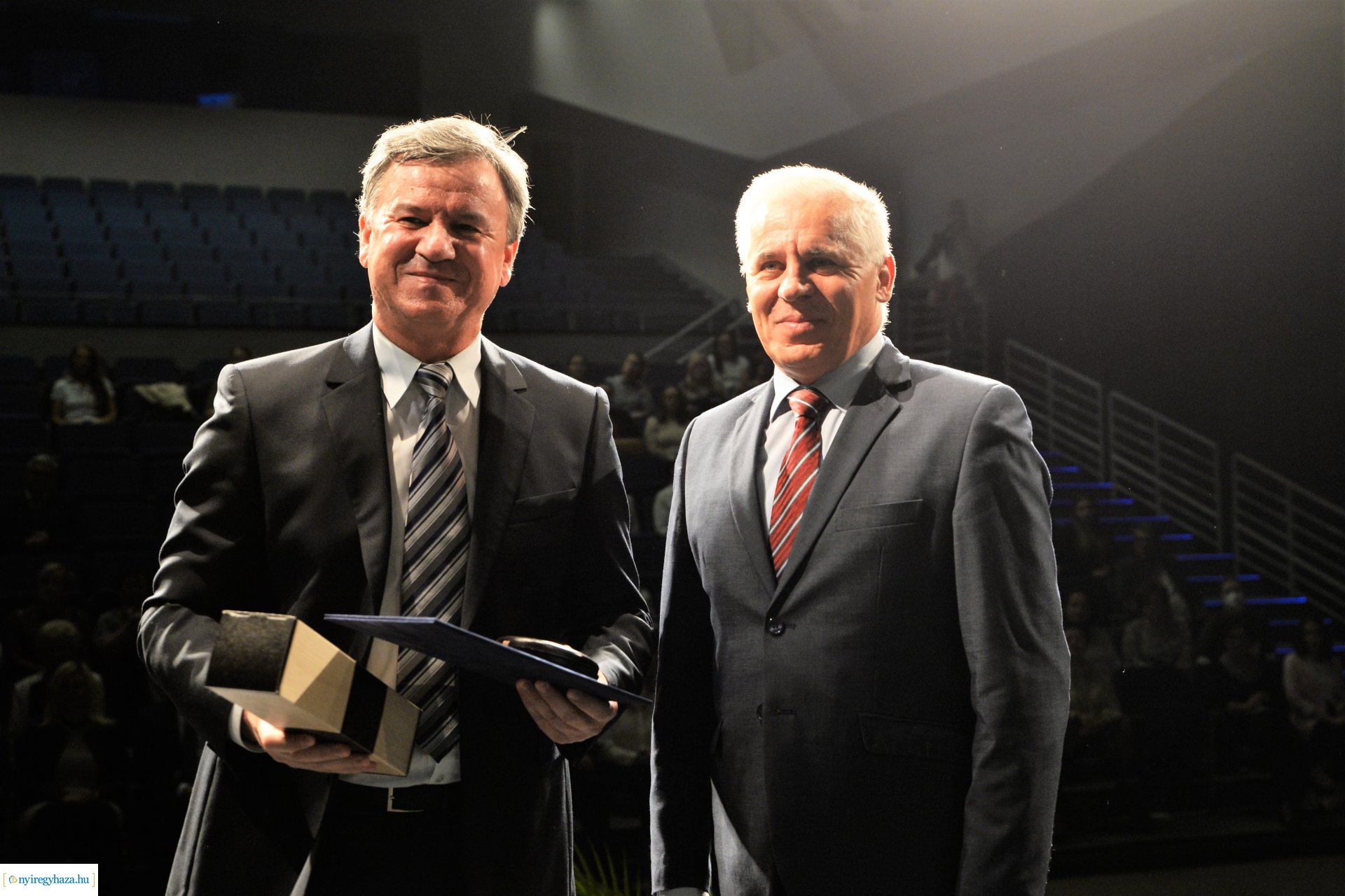 Egészségügyi dolgozók kitüntetés átadása