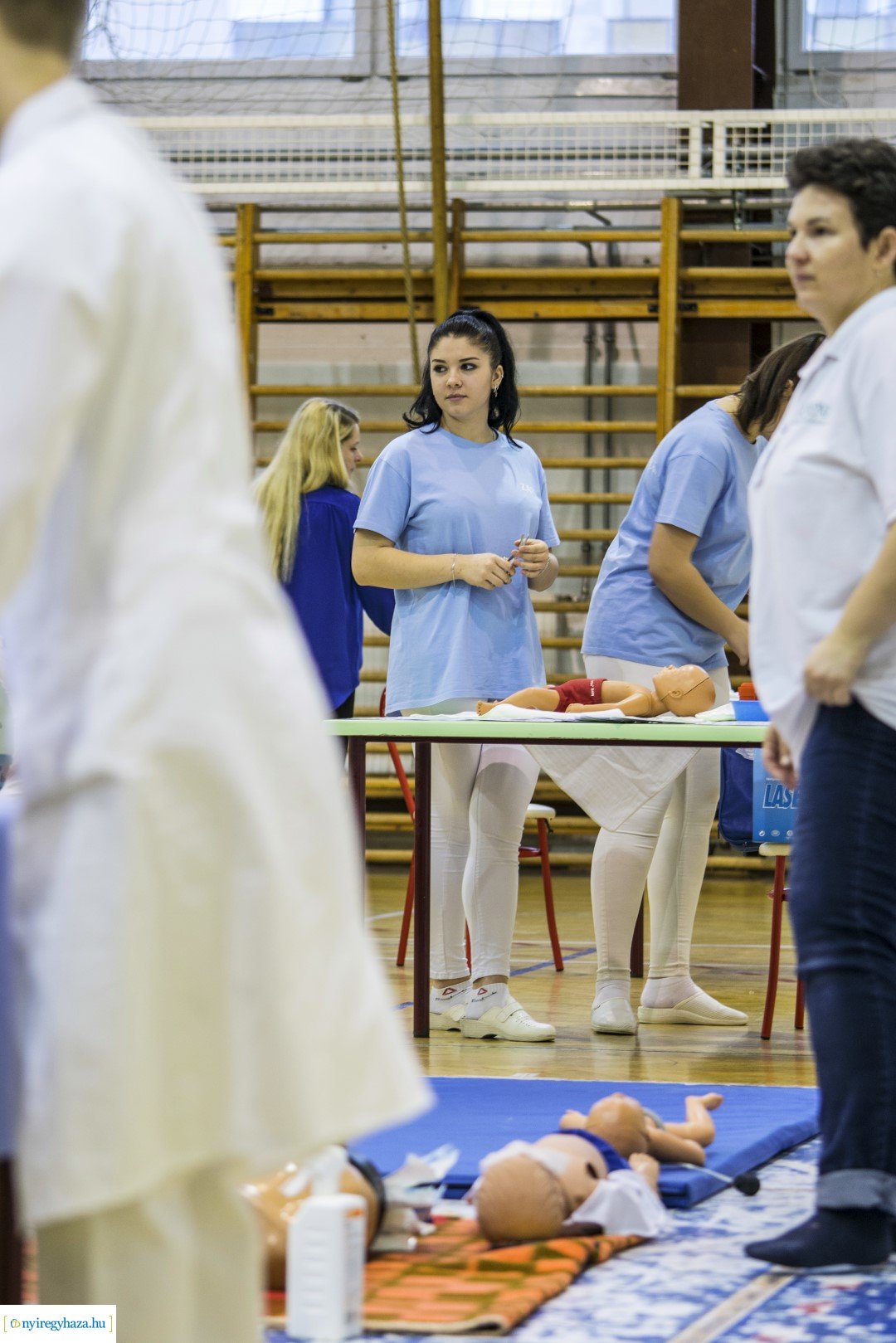 „Egészségünk őrei - a szakképzés az egészségügy szolgálatában”