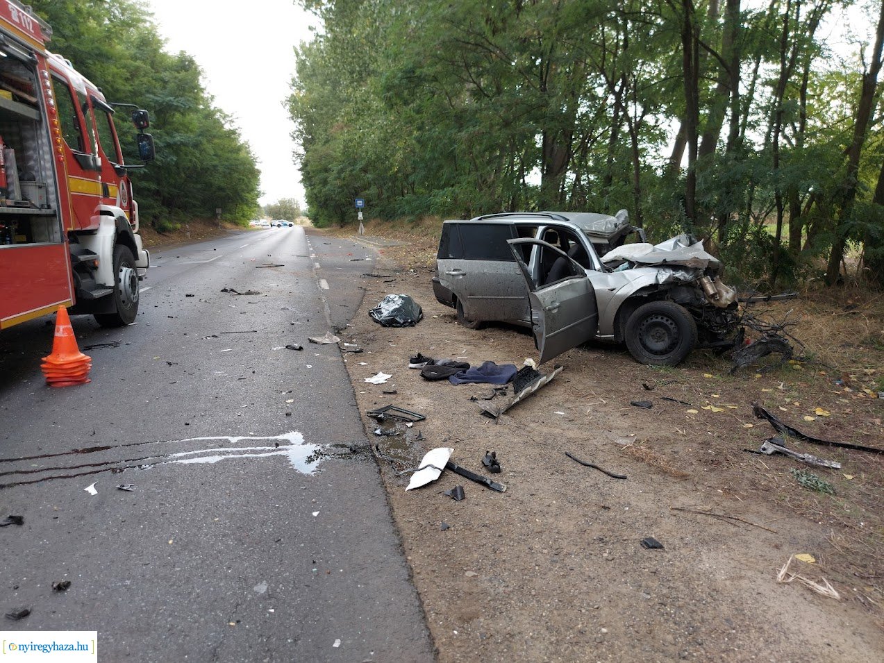 Egy kamion és egy személyautó ütközött pénteken Nagykálló és Nyíregyháza között