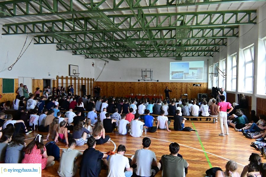 Egy űrhajós Nyíregyházán landolt