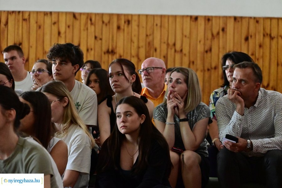 Egy űrhajós Nyíregyházán landolt