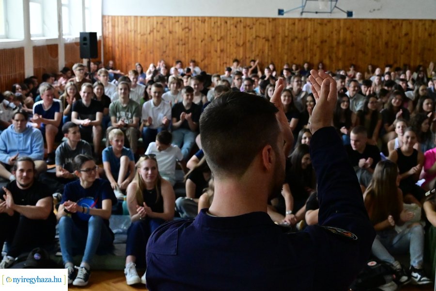 Egy űrhajós Nyíregyházán landolt