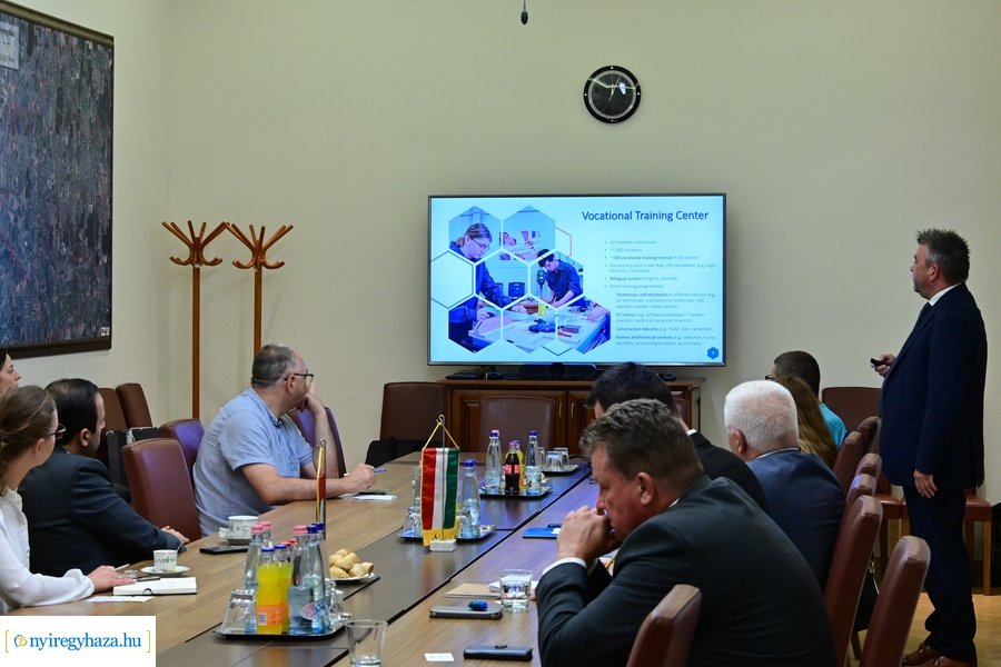 Egyesült Arab Emirátusok nagykövete a Városházán