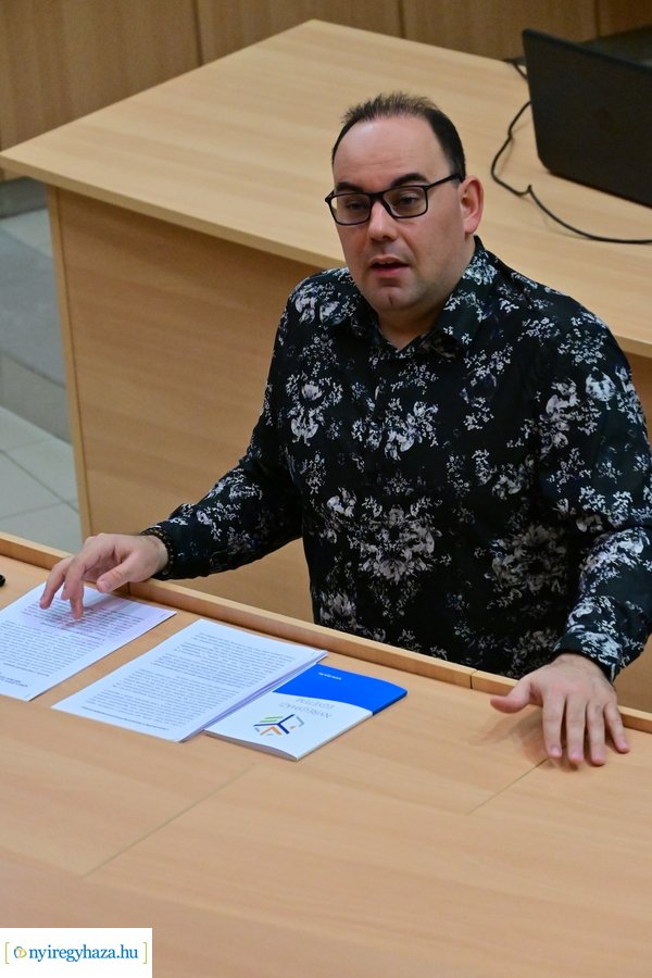 Egyetemi előadás a fenntarthatóság és  a társadalmi felelősségvállalás kérdéseiről