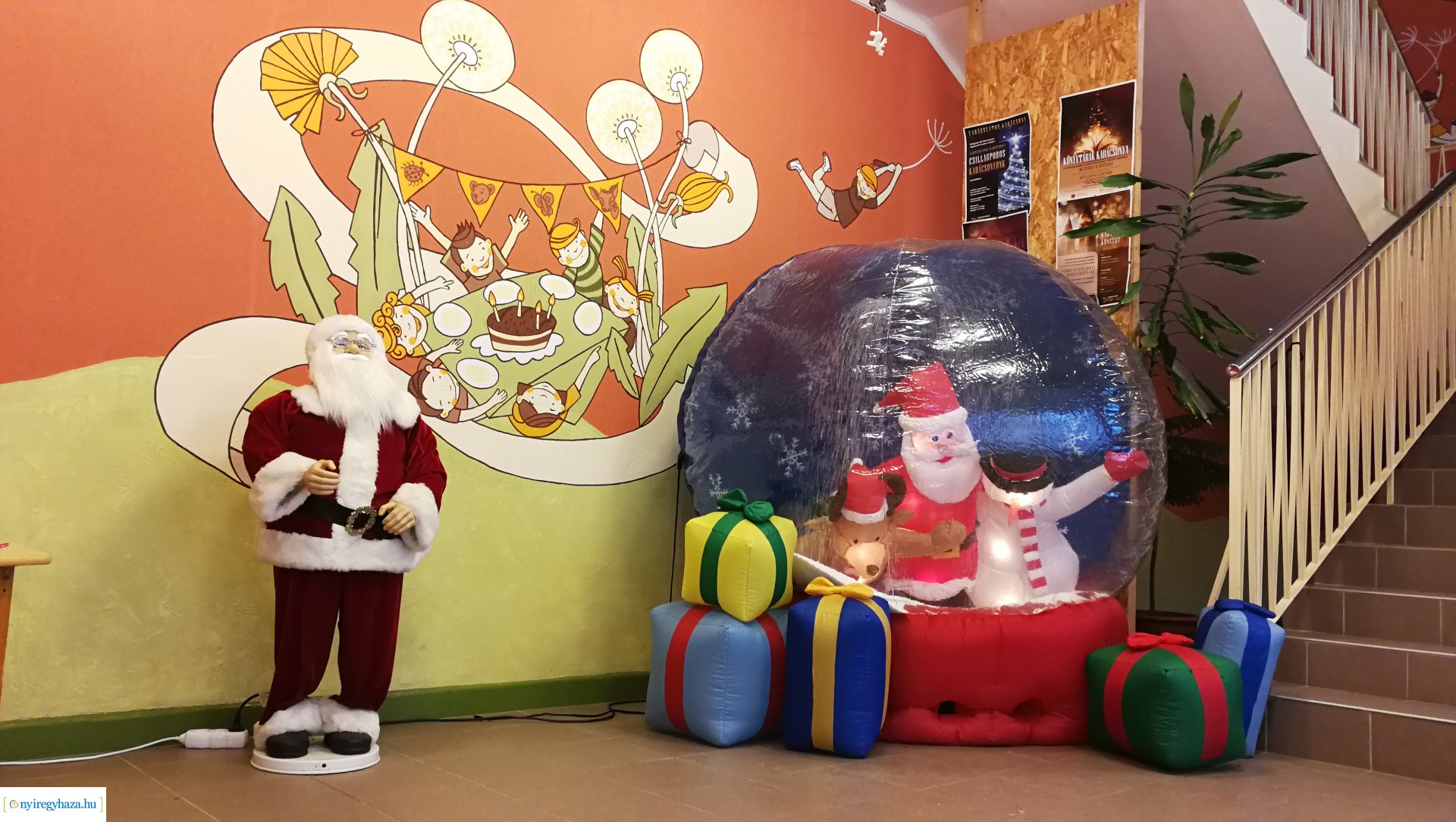 Együtt futottak az ovisok a Mikulással