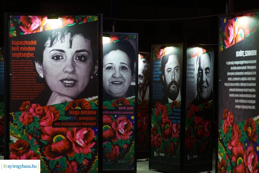 Együtt, szabadon magyar cigány hősök - időszaki kiállítás