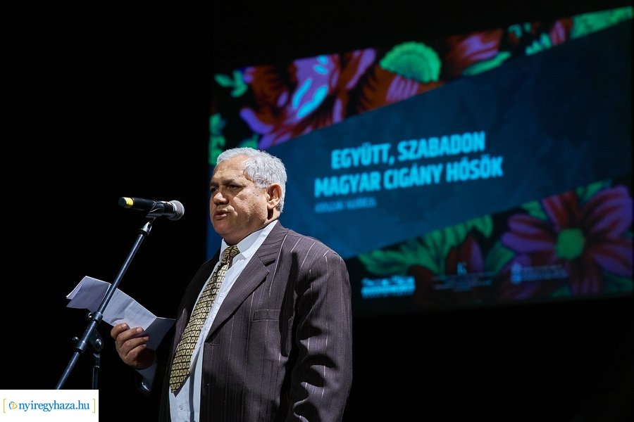 Együtt, szabadon magyar cigány hősök - időszaki kiállítás