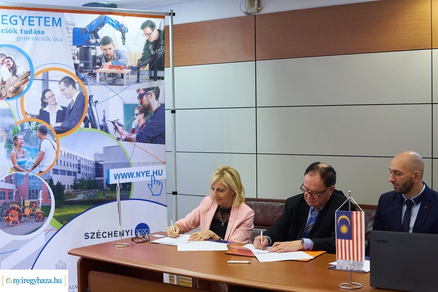 Együttműködés a Sunway University-vel