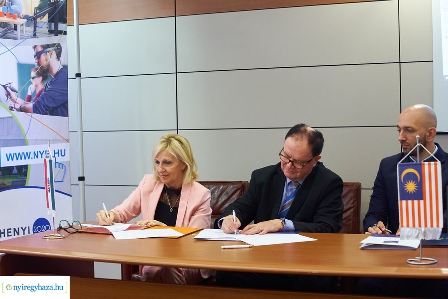 Együttműködés a Sunway University-vel