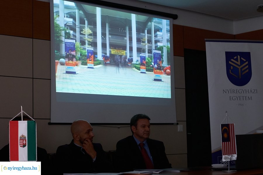 Együttműködés a Sunway University-vel