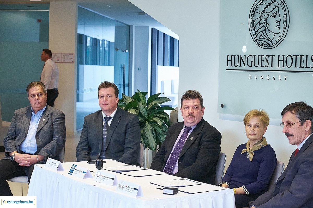 Együttműködési megállapodás a múzeum és a Hunguest Sóstó Hotel között