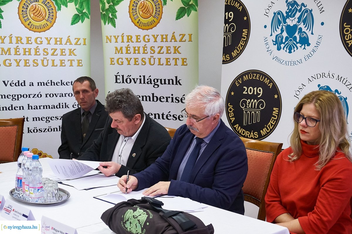 Együttműködési megállapodás a múzeumban