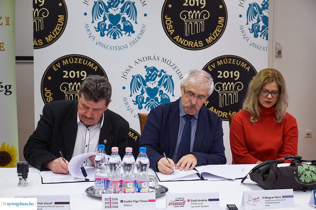 Együttműködési megállapodás a múzeumban