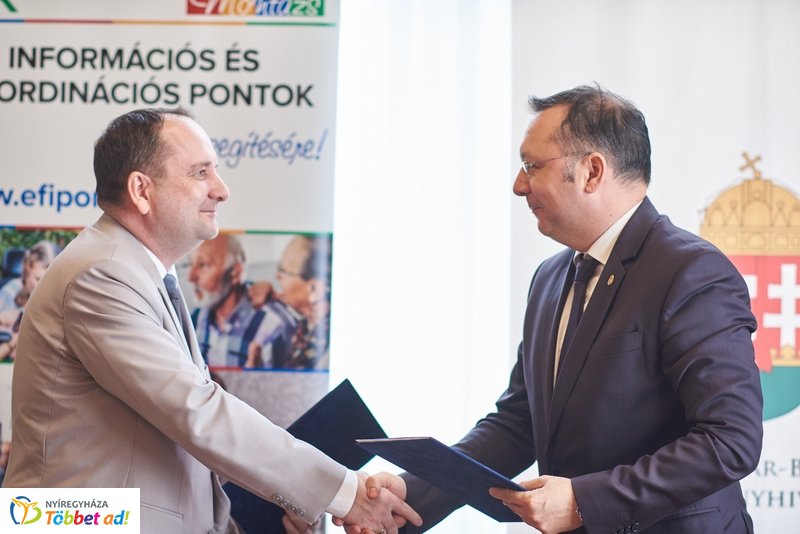 Együttműködési megállapodás aláírása