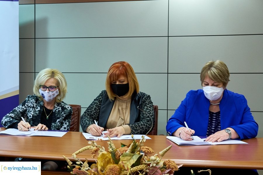 Együttműködési megállapodás az egyetemen 20201130