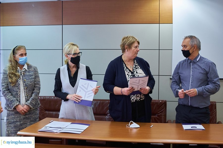 Együttműködési megállapodás az egyetemen 20211122