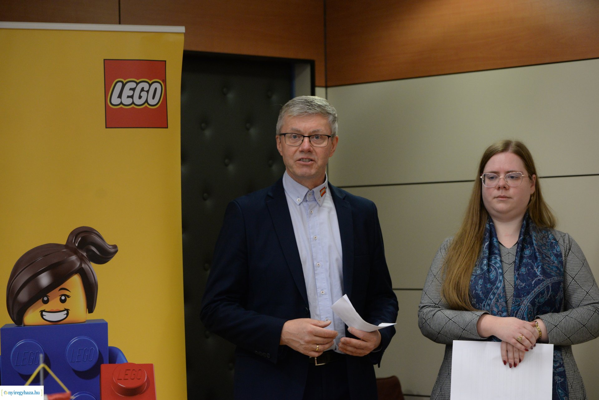 Együttműködési megállapodást írt alá a  Nyíregyházi Egyetem és a LEGO 
