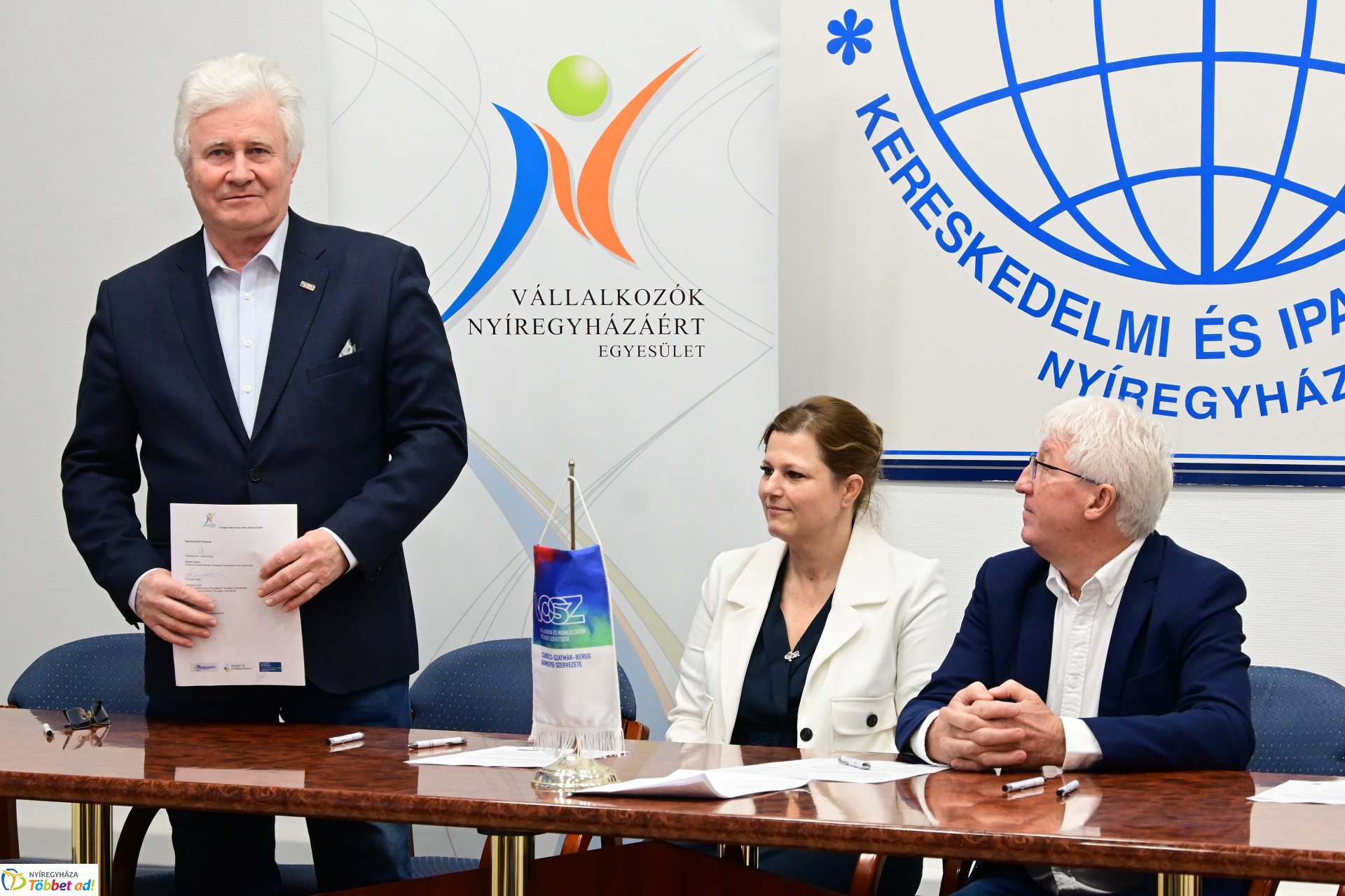 Együttműködési szerződés aláírása a Kereskedelmi és Iparkamarában