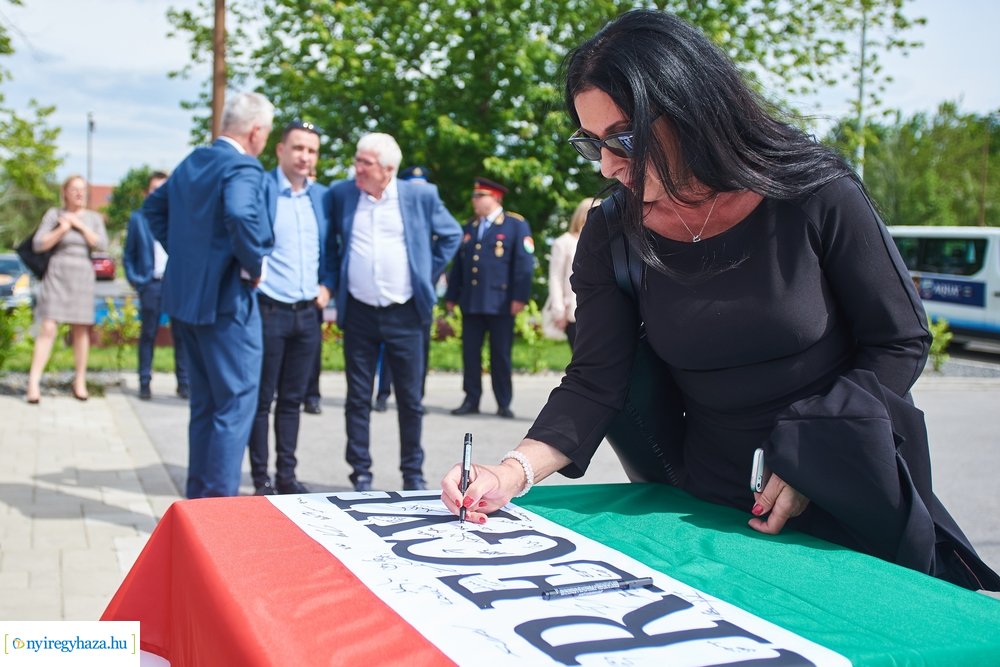 Eissmann Városi Sportuszoda átadó