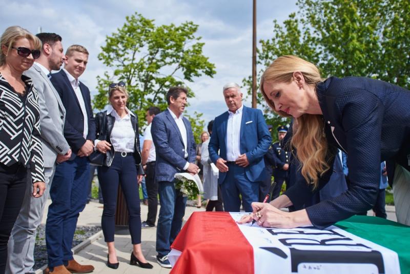 Eissmann Városi Sportuszoda átadó