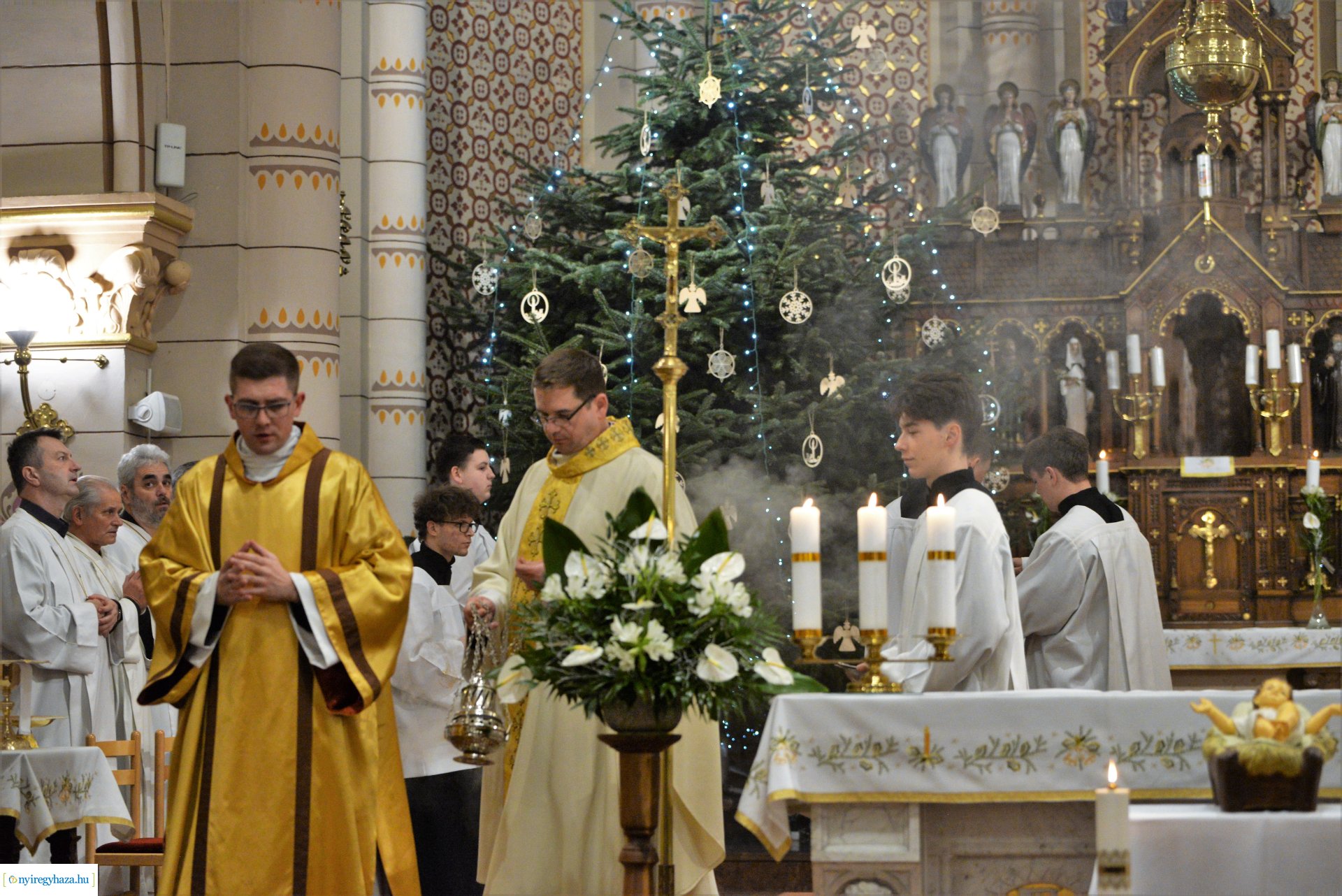 Éjféli mise a Magyarok Nagyasszonya-társszékesegyházban