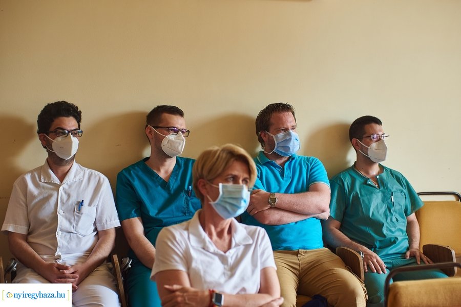 Életet adományozó kórház - oklevél átadó