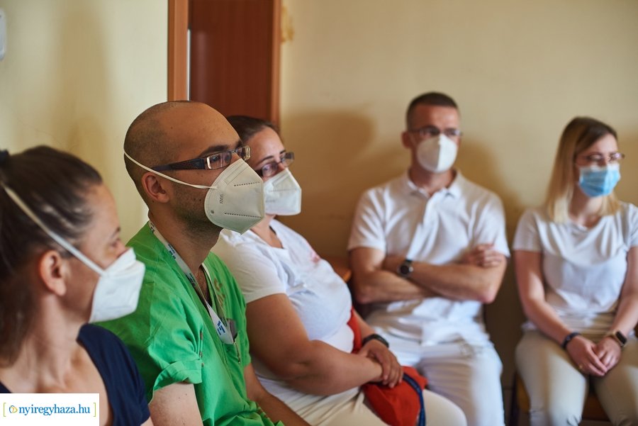 Életet adományozó kórház - oklevél átadó