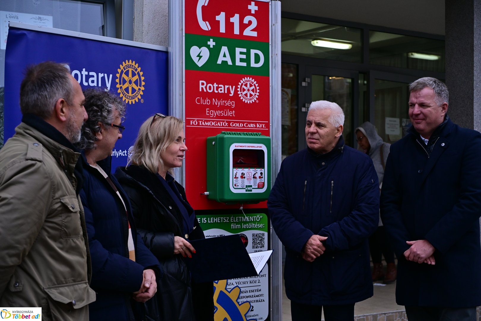 Életmentő defibrillátorokat adtak át 2025 decemberében