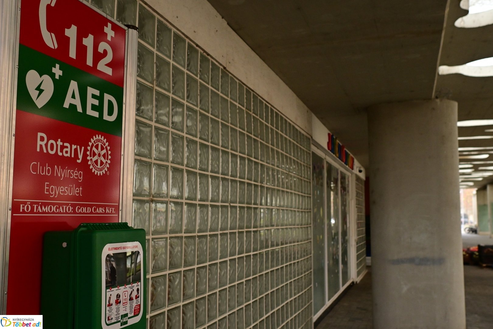 Életmentő defibrillátorokat adtak át 2025 decemberében