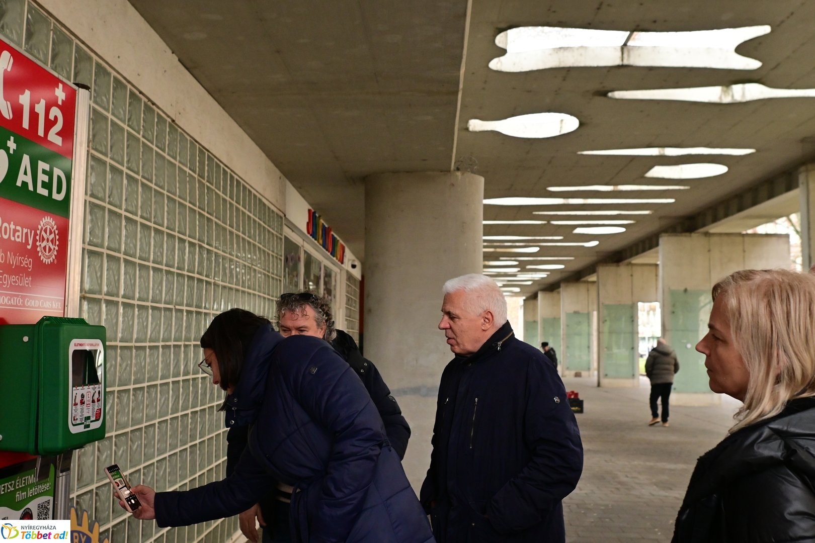 Életmentő defibrillátorokat adtak át 2025 decemberében