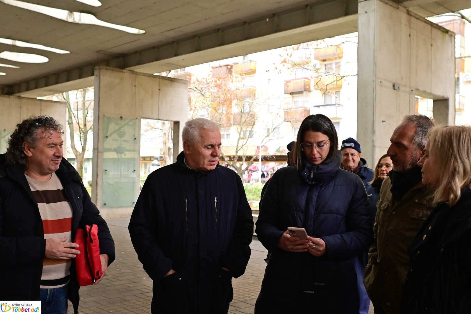 Életmentő defibrillátorokat adtak át 2025 decemberében