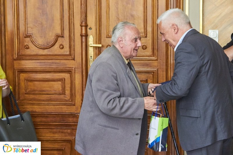 Élettörténetek - díjátadó