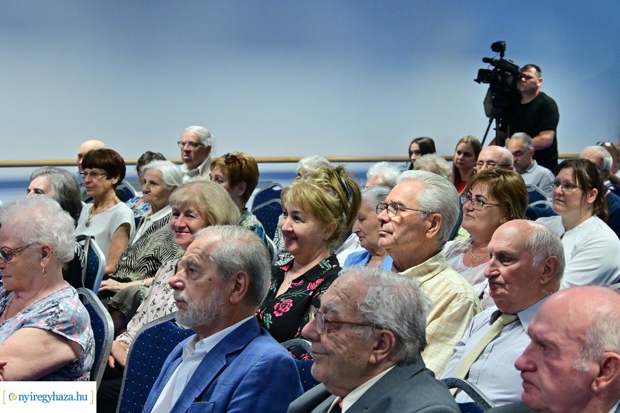 Élettörténetek - könyvbemutató 2024