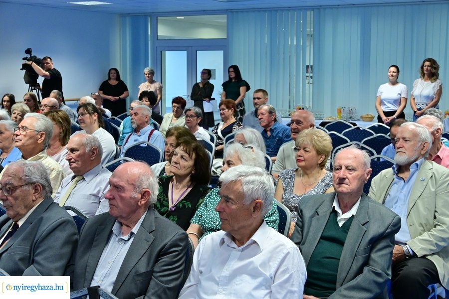 Élettörténetek - könyvbemutató 2024