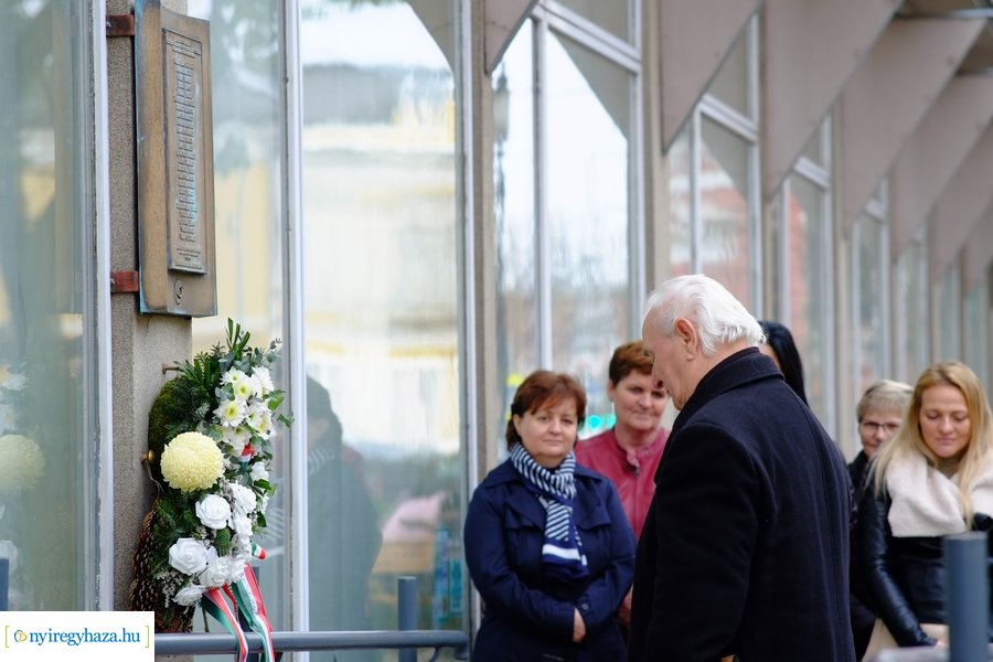 Elhurcolt postai dolgozókra emlékeztek 2022