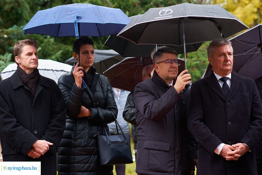 Elhurcoltakra emlékezünk 2021