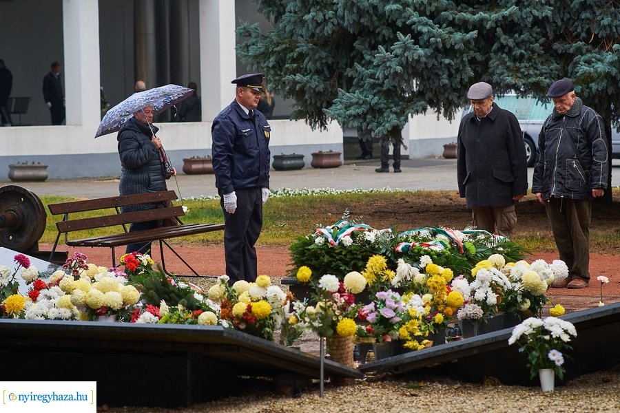 Elhurcoltakra emlékezünk 2021