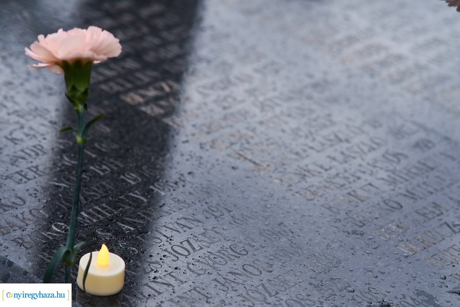 Elhurcoltakra emlékezünk 2021