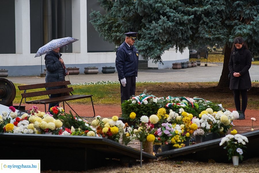 Elhurcoltakra emlékezünk 2021