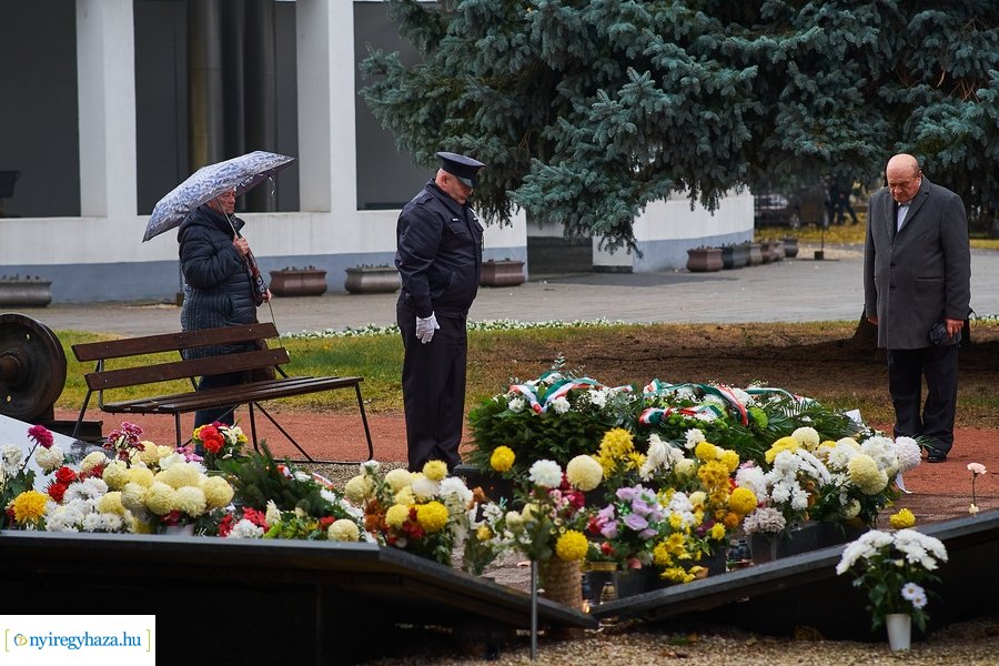 Elhurcoltakra emlékezünk 2021