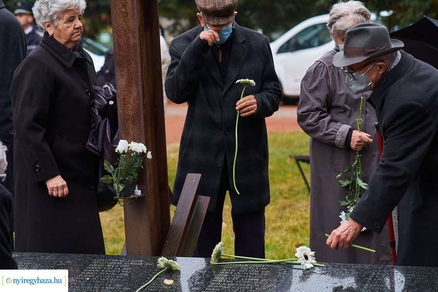 Elhurcoltakra emlékezünk 2021