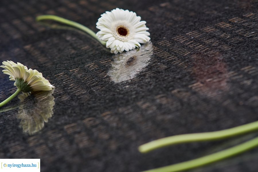 Elhurcoltakra emlékezünk 2021