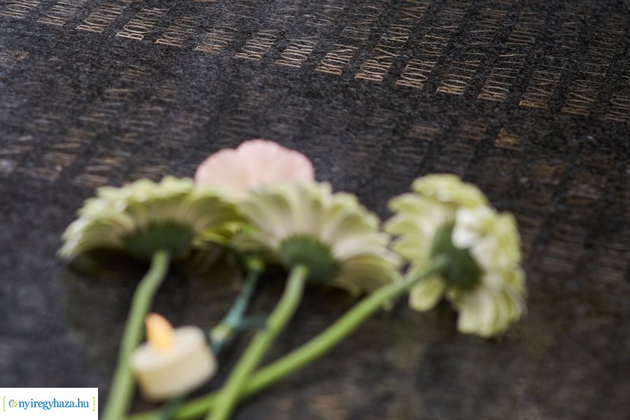 Elhurcoltakra emlékezünk 2021