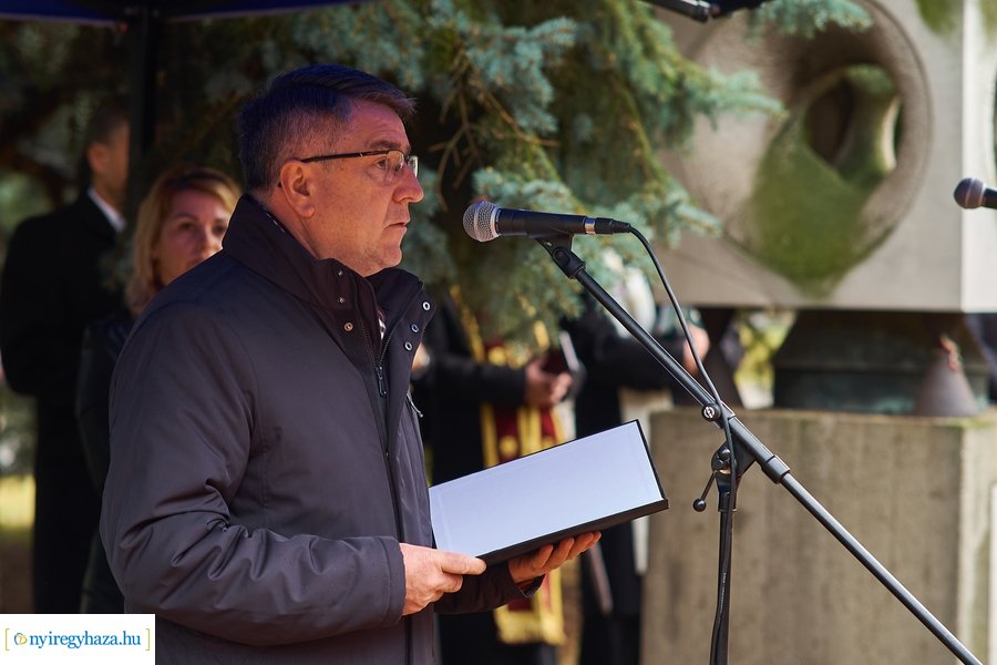 Elhurcoltakra emlékezünk 2021