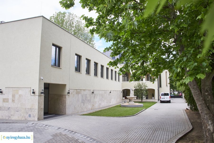 Elismerés a Kállay Háznak