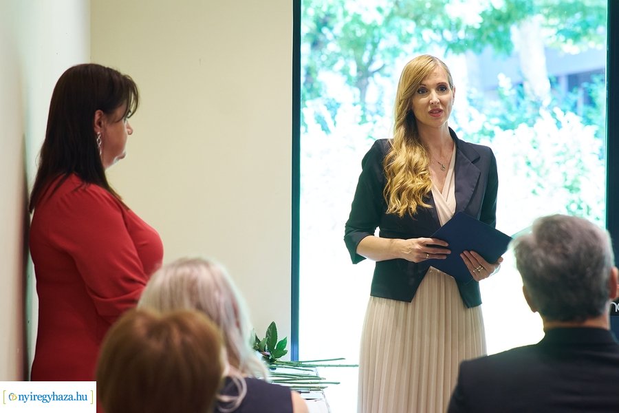 Elismerések az egészségügyi dolgozóknak