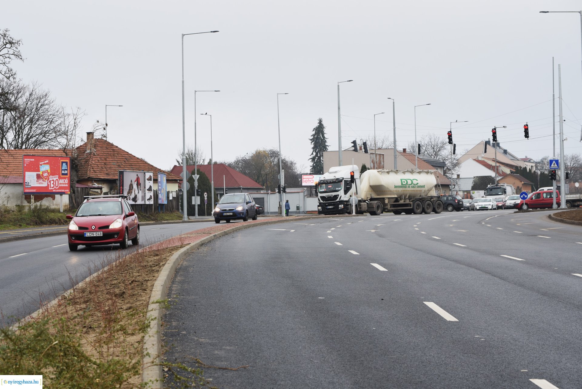 Elkészült a Nagykörút négysávosítása