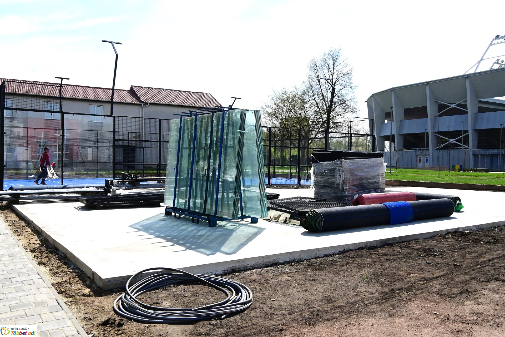 Elkészült az első padel pálya Nyíregyházán